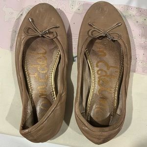Size 6 Sam Edelman nude Felicia  flats